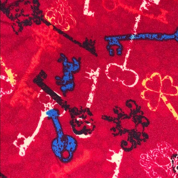 LuLaRoe skeleton key leggings - Picture 2 of 3